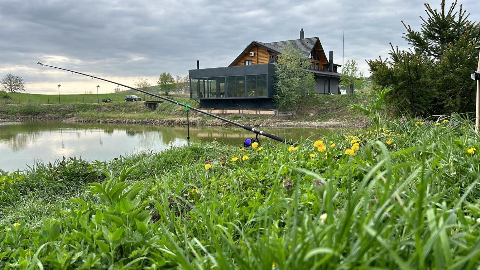 Mountain Lake Jbs Hotel Focsani Exterior photo